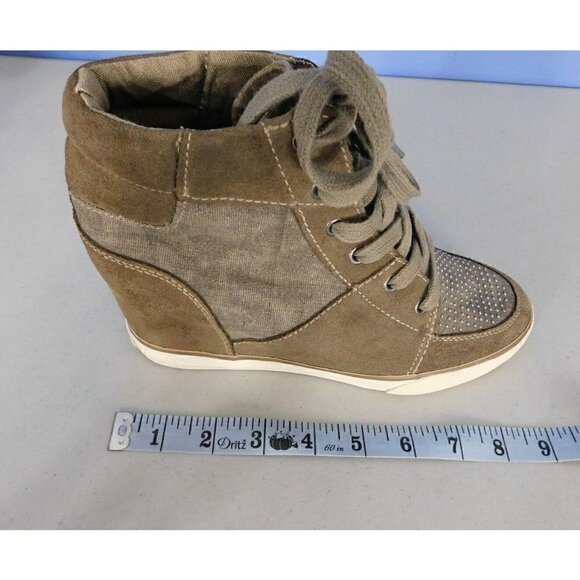 AMERICAN EAGLE OUTFITTERS TAN-ISH GRAY SNEAKERS, GYM SHOES, WOMAN'S SIZE 7 - Picture 8 of 11